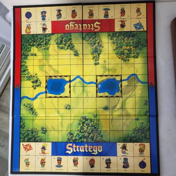 Stratego 2005 Vintage Game Collection Exclusive Shelf Wooden Box - Picture 5 of 9